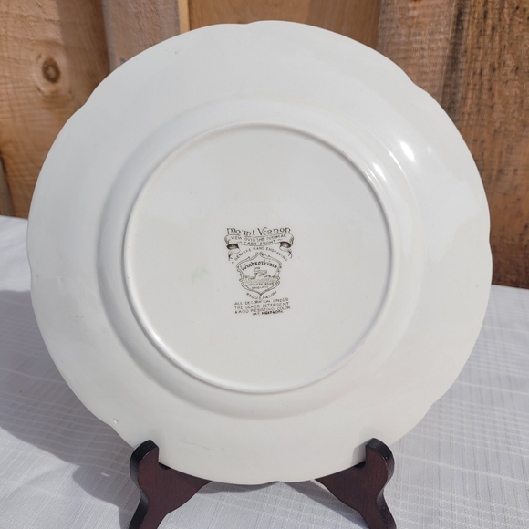 Mount Vernon Windsor Ware Johnson Bros Colonial Decorative 10" Dinner Plate - Picture 5 of 7